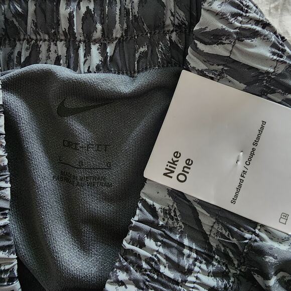 NEW Nike‎ One black cheetah animal print training shorts lined kids girls size L - Picture 4 of 5